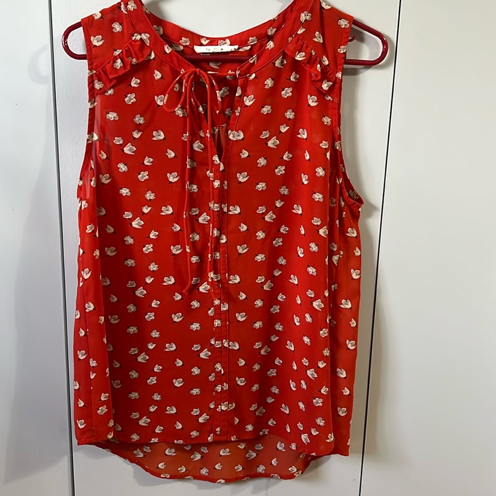 Sleeveless blouse